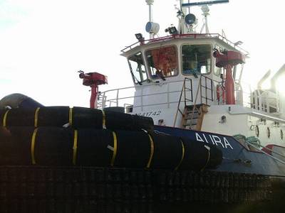 Tug Aura (Photo: JonRie)