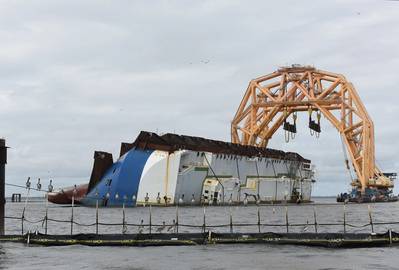 (Photo: Michael Himes / St. Simons Sound Incident Response / U.S. Coast Guard)