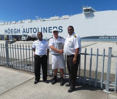 Port of Durban marine pilot Rainer Rauntenberg (center) with Port of Durban Harbor Master Captain Alex Miya (left) and Deputy Harbor Master Captain Justin Adams (right). (Photo: Transnet National Ports Authority)