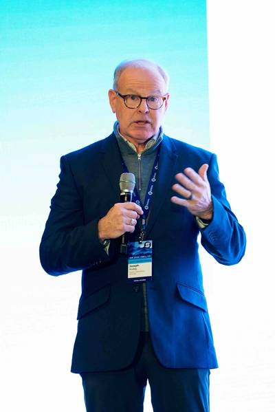 The port’s Chief Operating Officer, Joseph P. “Joe” Ruddy, was given Signal Mutual’s Executive Leadership Award in recognition of the effort to instill a culture of safety throughout The Port of Virginia. © Port of Virginia