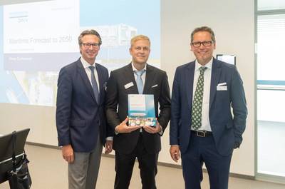 Presenters at Maritime Forecast to 2050 press conference in Hamburg, 5 September 2022 (L to R): Knut Ørbeck-Nilssen (CEO Maritime, DNV), Eirik Ovrum (Principal Consultant & Report Author), Remi Eriksen (CEO, DNV)