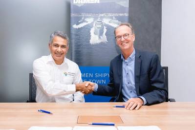 Refaan Hendricks (Managing director, Africa Projects Consultants), Jaap de Lange (Managing director, Damen Shipyards Cape Town) (Photo: Damen) 