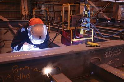 Remote control welding technology allows welding operators to set welding parameters at the joint without the need to carry, route, troubleshoot and maintain expensive control cables — all while delivering consistent welding performance.