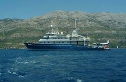 Research Ship 'Golden Shadow' : Photo credit Living Oceans