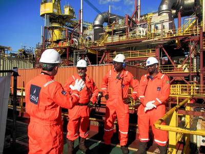 From right to left – OSM crew members Giliard Damasceno Miranda (Deck Operator), Wilton Pereira Gomes (Deck Operator) and Alex Fabiano de Figueiredo Oliveira paying attention to the instructions that Bruno Araujo (back) is going through (Photo: OSM)