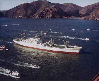 The NS Savannah, the first nuclear-powered merchant ship, is seen reaching the Golden Gate Bridge in 1962. Photo courtesy of National Archives and Records Administration.