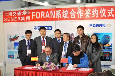 Seated, from left: Alfonso Cebollero (SIS Chief Regional Officer, North Asia) and Dr. Yanping He (SJTU Director of Design & Research Institute of Ship and Ocean Engineering); standing, from left: Xinlin Zhou (SSS Consultant), Songshan Hu (SSS Consultant), Min Wu (SSS Sales Manager), Dr. Guangwu Liu (SIS Country Manager, China), Dr. Long Yu (SJTU Professor) y Dr. Ya Dong Liu (SJTU Professor) during the signing ceremony at the stand of SENER in Marintec 2013.