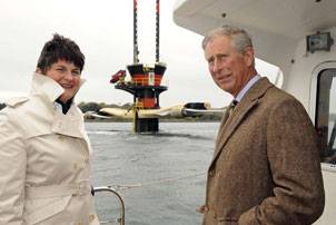 Seeing SeaGen close up - HRH Prince Charles with Mrs Arlene Foster, Northern Ireland’s Minister of Enterprise, Trade & Investment. (Photo courtesy Marine Current Turbines)