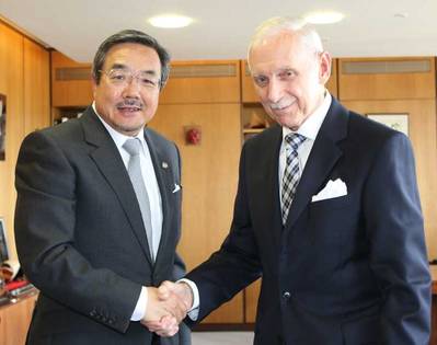 Sekimizu (left) and Swing pledged to work together on a number of specific actions, including the establishment of an inter-agency platform for information sharing on unsafe mixed migration by sea and the dissemination of information material on the dangers of such migration, in collaboration with other interested agencies. (Photo: IMO)
