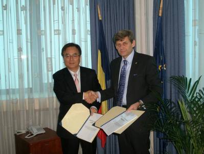 Signing Agreement: Photo credit ClassNK