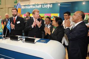 At the signing ceremony (from left to right): Torsten Schramm, GL Chief Operating Officer, Dr Hermann J. Klein, Member of the Executive Board, Choudhury Zaman, GL’s Country Manager Bangladesh, Mrs. Afruja Bari, Ananda Shipyard Managing Director, Dr Abdullahel Bari, Chairman Ananda Shipyard