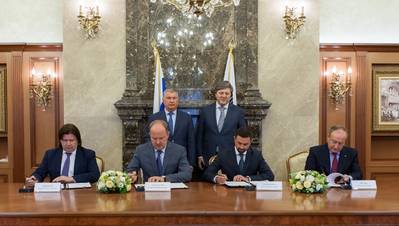 Signing, left to right: Andrey Shishkin, VP for Energy, Localization and Innovation of Rosneft; Sergey Khramagin, CEO of STLC; Oleg Tereschenko, CEO of Rosnefteflot; Sergey Frank, President and CEO of SCF Group. Standing in back, left to right: Igor Sechin, CEO and Chairman of the Management Board of Rosneft; Viktor Olersky, Deputy Minister of Transport of the Russian Federation, Head of the Federal Agency for Marine and River Transport (Rosmorrechflot)