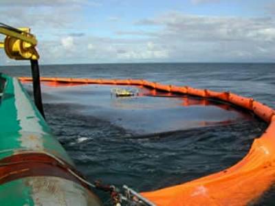 Oil spill clean-up: File photo