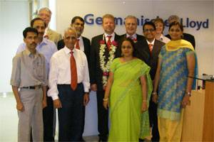 (standing in the third row) Till Braun, Head of Department Sales Projects GL, Mario Fernandes, GL Country Manager India, Dr Hermann J. Klein, Member of the Executive Board Germanischer Lloyd, Dr Volkmar Wasmansdorff, Senior Vice President and Managing Director Region Asia/Pacific GL, Susanne Schreeck, Business Segment Manager GL, Karsten Fach, Head of Competence Centre for Engineering Services GL, together with the GL team Mumbai (front rows).