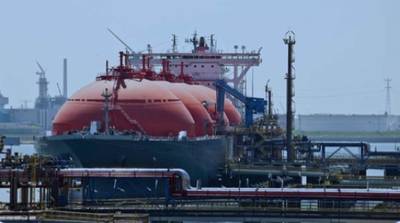 LNG terminal operations: Photo courtesy of GIIGNL