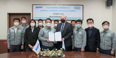 The AIP handover ceremony took place at the DHSC headquarters in Mokpo, South Korea: Front row: Yang Soo Kang (DHSC), Jeong Eun Lee (DNV GL), Dae-Seong Jeong (DHSC), Vidar Dolonen (DNV GL), Kyung Seok Lee (DHSC), Sung Ho Shin (DNV GL), Young Wook Min (DHSC). Back row: Seung Gan Kim (DHSC), Kyong Ho Kim (DNV GL), Yong Shik Choi (DHSC), Keum Il Yoo (DHSC).  Image: DNV GL