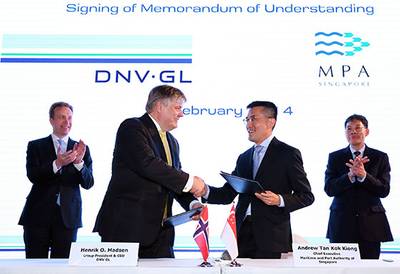 The signing ceremony took place at the DNV GL 150th anniversary celebrations, in the presence of Mr Lui Tuck Yew, Singapore’s Minister for Transport and Mr Borge Brende, Norway’s Minister of Foreign Affairs.