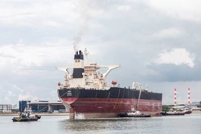 The very large crude carrier arrives at the Keppel shipyard in Singapore in November 2017 to be converted for the FPSO Liza project (Photo: SBM Offshore)