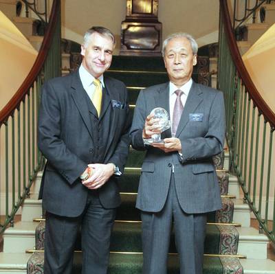 UKHO CEO & Dr. Nishida: Photo credit UKHO