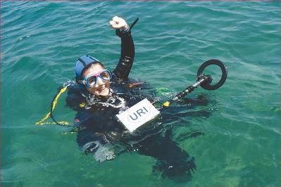 University of Rhode Island’s Dr. Bridget Buxton dives on ancient shipwrecks in Israel with the Pulse 8X metal detector.