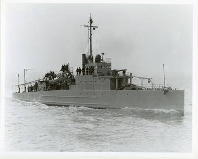 USS Eagle 2 (PE-2) on builder's trials in 1918. U.S. Navy photo.