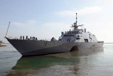 USS Freedom returns: Photo courtesy of USN