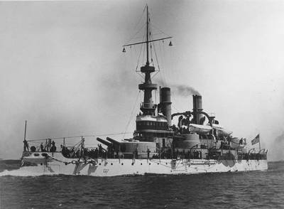 USS Indiana (U.S. Naval Historical Center Photograph.)