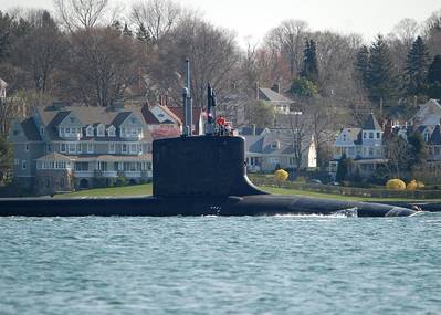 USS Mississippi in River Thames: Photo credit USN