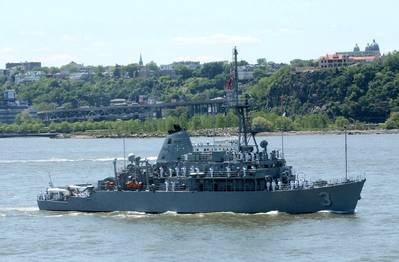 USS Sentry (MCM 3) (U.S. Navy photo by Johnny Bivera)