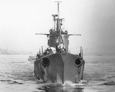 USS Stingray (SS-186). Photograph from the Bureau of Ships Collection in the U.S. National Archives.