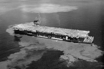 USS Thetis Bay (LPH-6). (Photo: U.S. Navy National Museum of Naval Aviation)