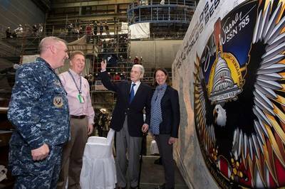 Warner visit: Photo courtesy of HII