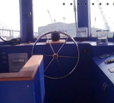 Wheelhouse tugboat Taabya.on: Photo credit Roy's Maritime