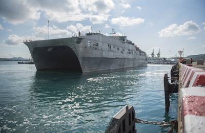 Официальный военно-морской флот США подал фотографию USNS Brunswick (T-EPF 6). Этот корабль находится в том же классе, что и PCU Burlington (EPF 10).