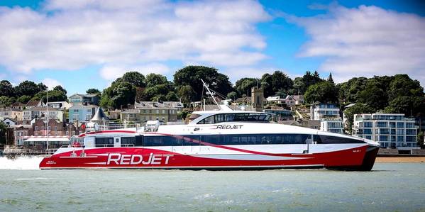 Фото: Red Jet 7