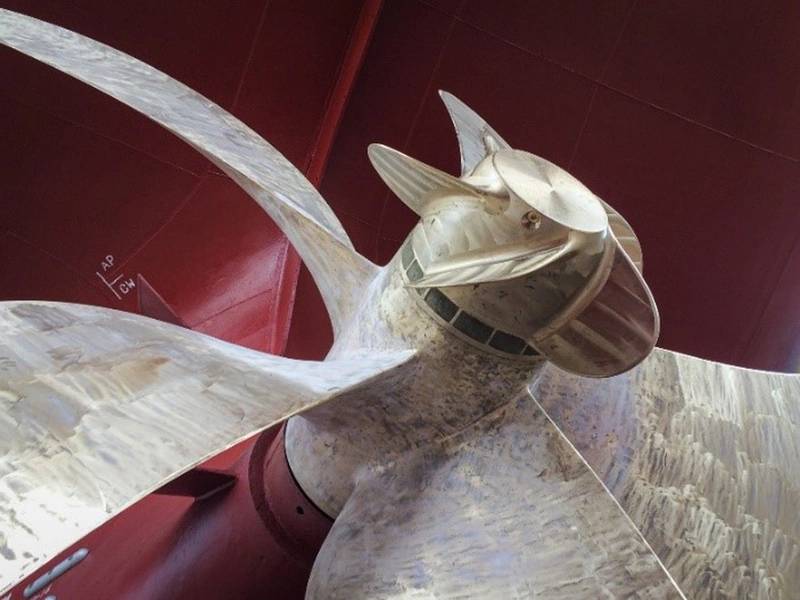 MOL's Propeller Boss Cap Fins Earns Guinness World