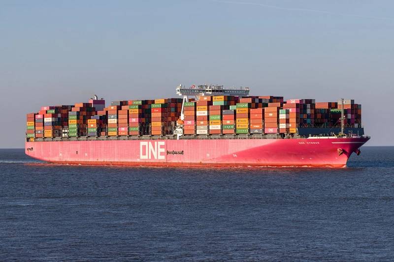 ONE Orders 10 Containerships