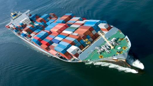 Global Freight Rates Plunge, Report Finds