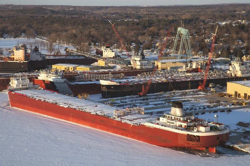 Winter Work On The Great Lakes