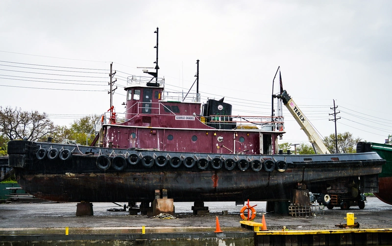 great lakes dredge and dock tug boats