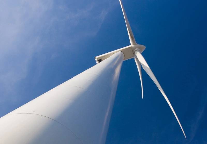 First US Floating Wind Auction Closes