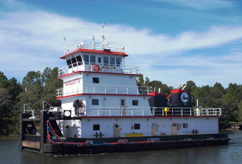 Master Marine Delivers ZDrive Tug To Marquette