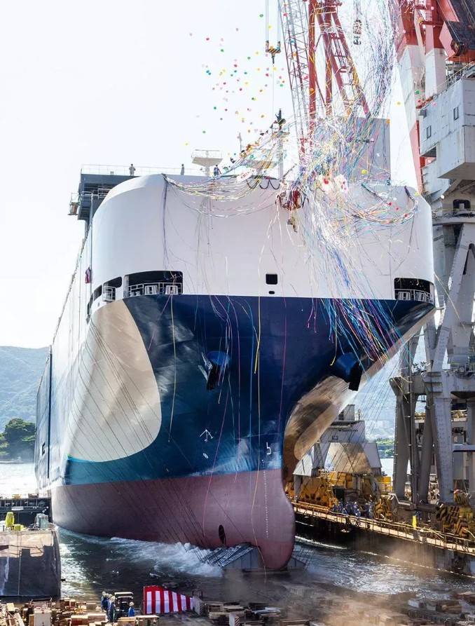 Mitsubishi Shipbuilding Launches LNG-Powered Roro