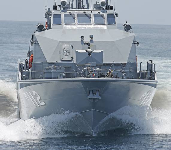 A view of the bow shows the functionality of the crew boat hull.