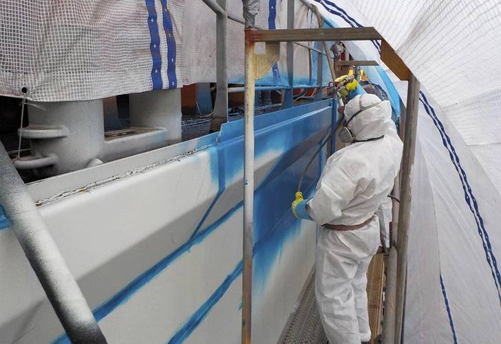 Application of Ecospeed on topside of the vessel. (Photo: Hydrex)
