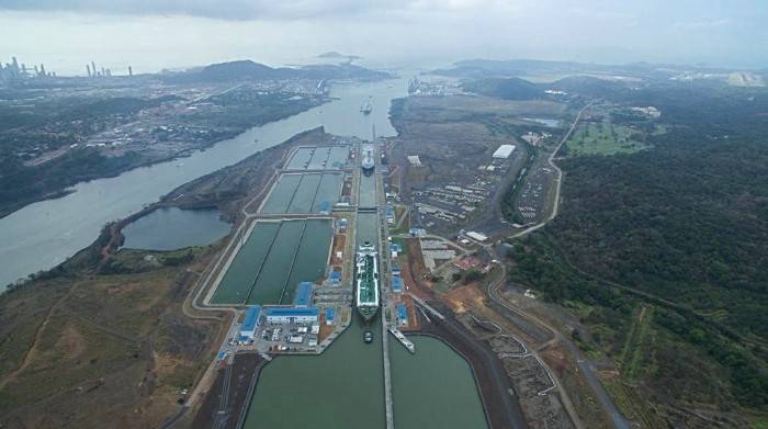 On April 17, the Panama Canal transited three LNG vessels – Clean Ocean, Gaslog Gibraltar and Gaslog Hong Kong – in one day, marking a first for the waterway. (Photo: Panama Canal Authority)