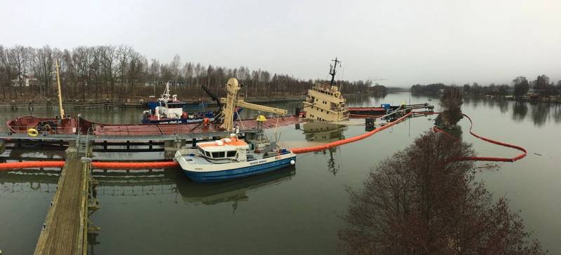 Ardent salvage crews parbuckled the M/V Sterno to an 11-degree list, and commenced lightering operations. (Photo: Ardent)