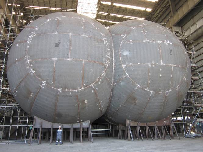 9,686 cu m bilobe Type C LNG tanks building at Sinopacific for Denmark's Evergas and classed by BV
