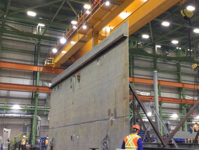 Center section component of 1st AOPS ship underway at Halifax Shipyard (CNW Group/J.D. Irving, Limited)