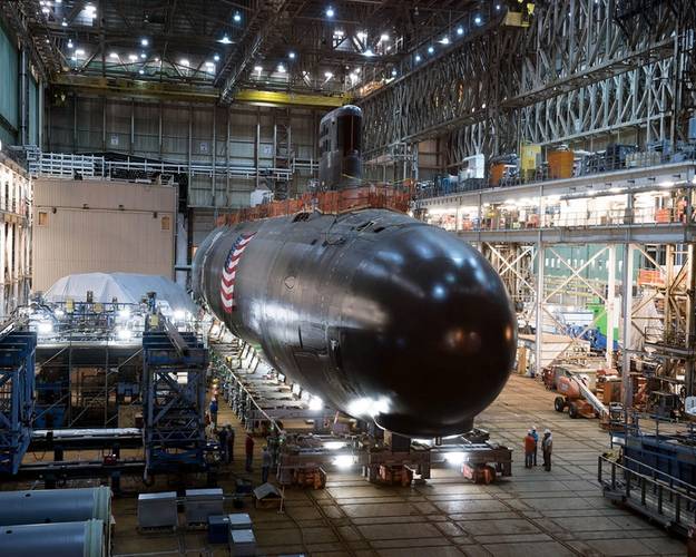 Electric Boat workers prepare submarine Illinois for rollout on July 24, 2015. (Photo: General Dynamics Electric Boat (Photo: General Dynamics Electric Boat